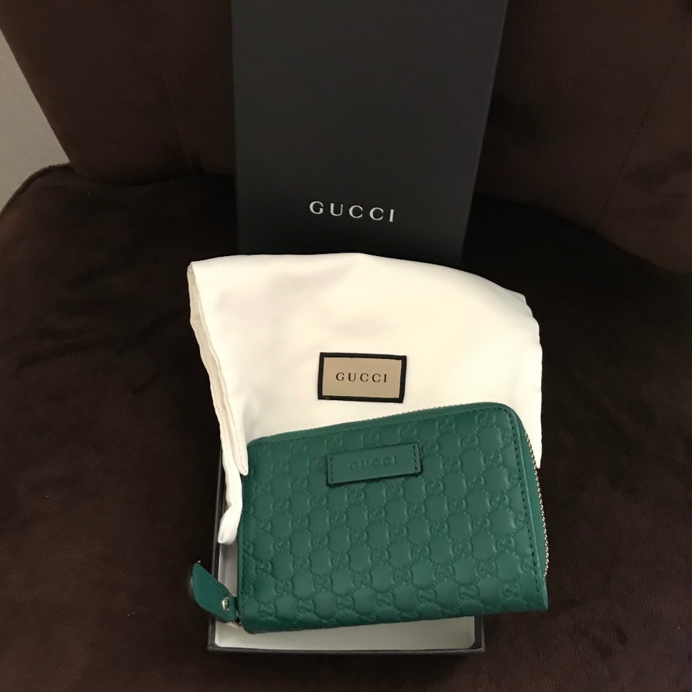 Gucci green small wallet